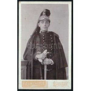 cca 1910 A francia 31. dragonyosezred (31e régiment de dragons) katonájának portréja, vizitkártya Ferdinand Lemercier ...
