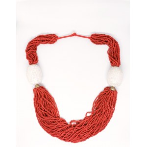 Large necklace with coral