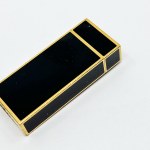 Kolekcja trzech zapalniczek - Must de Cartier, Kingsway (z oryginalnym pudełkiem) i Cannon