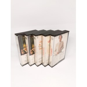 Set of 5 cassette tapes with classical music