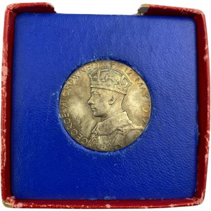 Great Britain 1937 King George VI Queen Elizabeth Silver Medal in Original Box