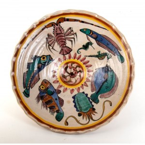 RICHARD DÖLKER (Schönberg 1896 - Kohlgraben 1955), Large plate with fishes and molluscs decoration