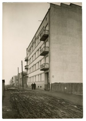 Warsaw - Photography by H. Poddębski. Targowek, Rudnicka street. New construction. (659)