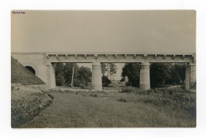 Black Water - bridge over the river (729)
