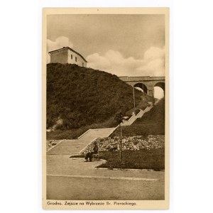 Grodno - Descent to the Br. Pieracki Coast (969)