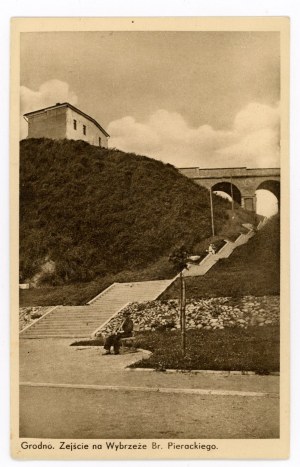 Grodno - Descent to the Br. Pieracki Coast (969)