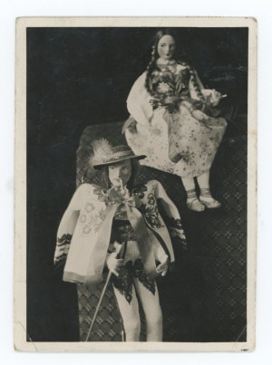 Tatra mountains - Highland dolls. Published by Atlas 1939. (1576)