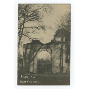Pulawy - Parc. Porte du 18e siècle (1690)