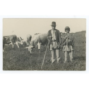 Preluki in the Bieszczady Mountains - Shepherds. Photo by J. Treszka (1705)