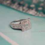 Diamentowy pierścionek w stylu Hollywood
