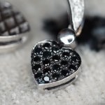 Kolczyki „Noir Élégance” z czarnymi diamentami