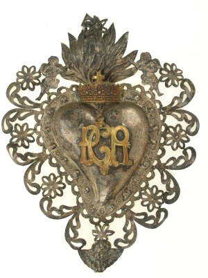 Votive heart from the 18th century. Silver (171)