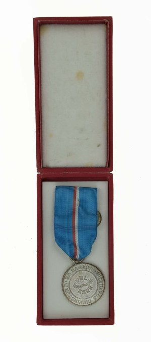 PRL, Medal for Merits in Strengthening the Friendship of the People's Republic of Poland - USSR with miniature (454)
