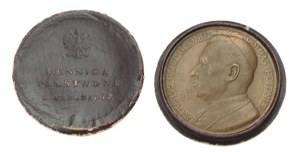 Second Republic, Primate Augustus Hlond Medal, 1930. boxed medal (648)