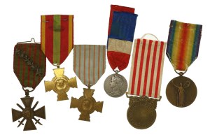 France, a set of military and civilian decorations. Total of 6 pcs. (836)