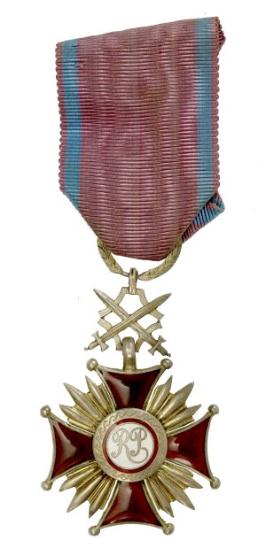 Silver Cross of Merit with Swords. Knedler. Silver (902)