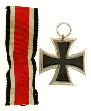 Germany, Iron Cross 2nd Class. World War II, Steinhauer & Luck (698)