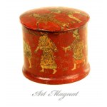 Box with Japanese style decoration con. 19th century (912)