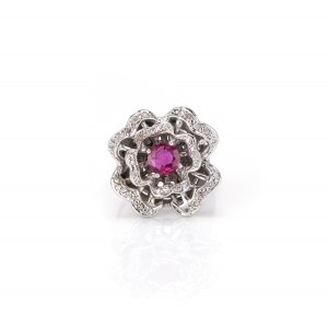 Ladies' ring in flower shape with diamond and ruby setting