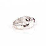 Ring with star ruby