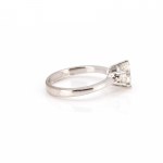 Solitaire ring with DPL expertise