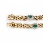 Armoured bracelet with emerald cabochons