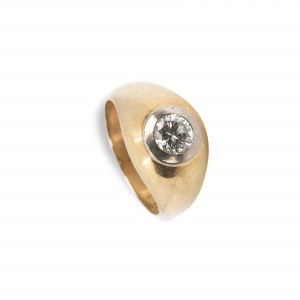 Solitaire ring