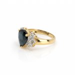 Sapphire diamond ring