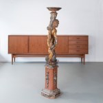 Antique flower column