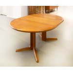 Set of Mid-Century chairs 'Model 75', design by Niels O. Møller, Dyrlund extendable dining table