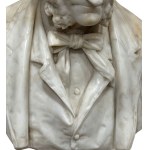 Büste einer männlichen Figur