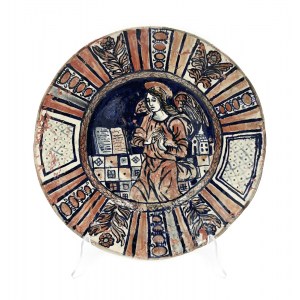 Agnieszka Podkówka, Patera with an angel-replica of Italian majolica