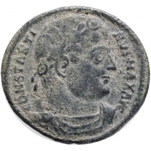 CONSTANTINE I. 307-337 AD. Æ Follis,Antioch mint.Obv.: CONSTANTI NVS MAX AVG, laureate (with rosettes), draped and cuirassed bust right. Rev.: GLORIA EXERCITVS, two soldiers, each holding reversed spear and resting on shield, flanking two standards; SMANΓ