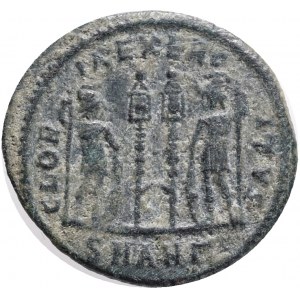 CONSTANTINE I. 307-337 AD. Æ Follis,Antioch mint.Obv.: CONSTANTI NVS MAX AVG, laureate (with rosettes), draped and cuirassed bust right. Rev.: GLORIA EXERCITVS, two soldiers, each holding reversed spear and resting on shield, flanking two standards; SMANΓ