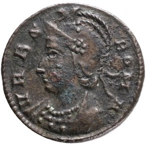 CONSTANTINE I. 307-337 AD. Follis , Constantinopolis 7.officin 336-337/340 Obv.: Laureate and cuirassed bust r. Rev.: Two soldiers standing, facing each other, standard between them RIC VII 143 / VIII 46 Bronze Weight 1,50g