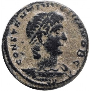 Constantinus II AD 337-340. Constantinople Follis Æ,Obv.: CONSTANTINVS IVN NOB C, laureate and cuirassed bust right,Rev.: GLORIA EXERCITVS, two helmeted soldiers standing facing each other, holding spear and shield, two standards between them, CONSΓ in ex
