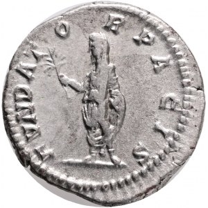 Septimius Severus AR Denarius. Rome,Obv.: SEVERVS PIVS AVG, laureate head to right . Rev.: FVNDATOR PACIS, Emperor, veiled and togate, standing to left, holding branch and roll. Ref.: RIC IV 265; BMCRE 330; RSC 205. AR. 3,4g.