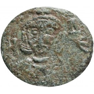 Byzantine, Constantine V and Leo IV (741-775). Æ 20 Nummi Syracuse, 751-775. Crowned half-length facing busts of Constantine V and Leo IV, each wearing chlamys; NKA. R/ Crowned half-length facing bust of Leo III, wearing loros, holding cross potent; Λ in 