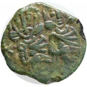 Byzantine, Constantine V and Leo IV (741-775). Æ 20 Nummi Syracuse, 751-775. Crowned half-length facing busts of Constantine V and Leo IV, each wearing chlamys; NKA. R/ Crowned half-length facing bust of Leo III, wearing loros, holding cross potent; Λ in 