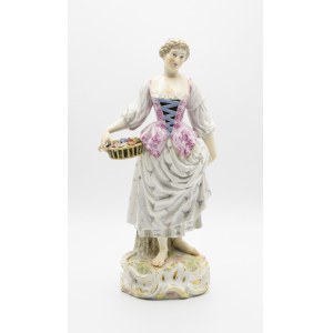 MIŚNIA - Królewska Manufaktura Porcelany, Ogrodniczka z koszem kwiatów