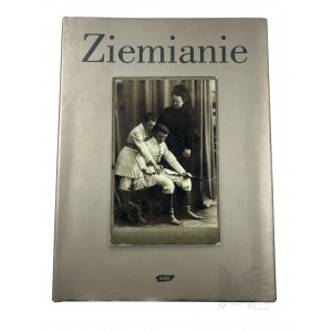 1998 r. - Książka A. Wolska, “Ziemianie - Pomiędzy Rzeczywistością a Wspomnieniem”, Kraków : Wyd. Znak