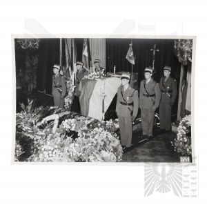 PSZnZ Press Photo of the Funeral of General Władysław Sikorski - 24th Lancers Regiment