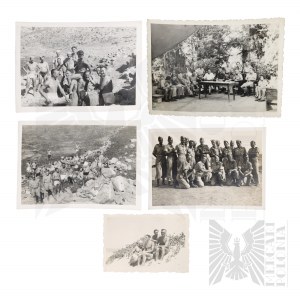 PSZnZ Set of 5 Photographs of Soldiers of the 2nd Corps