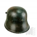 "In the West Without Change" (2022) - Edward Berger - WWI Film German Helmet M17.