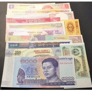 Total 17 UNC banknotes