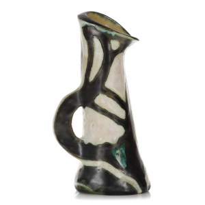 Decoar pitcher