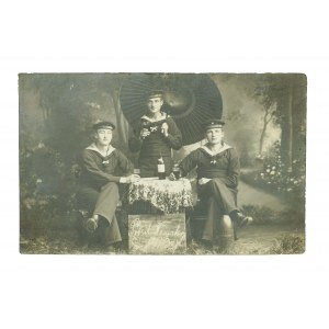 S.M.S. EMDEN Tsingtau, Chiny 1913r., na tym krążowniku służyli Polacy z zaboru pruskiego [artylerzyści z Krotoszyna]