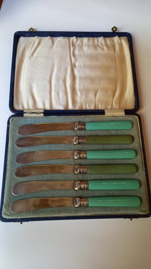 EPNS England fruit knives circa 1920.