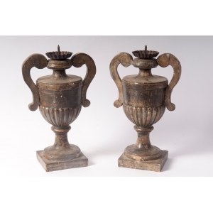 Pair of amphora candlesticks late 18th early 19th century 29 x 17 x 10.5 cm in silver-plated, lacquered, engraved and carved wood. Condition: good, parts worn as per normal use over time, missing parts in the lacquer., Pair of amphora candlesticks late 18