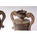 Pair of amphora candlesticks late 18th early 19th century 29 x 17 x 10.5 cm in silver-plated, lacquered, engraved and carved wood. Condition: good, parts worn as per normal use over time, missing parts in the lacquer., Pair of amphora candlesticks late 18